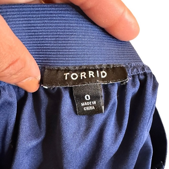 Torrid, Navy Blue, Four Layer, Tulle, Midi, Elastic Band Skirt sz 0 (12) - Picture 7 of 9